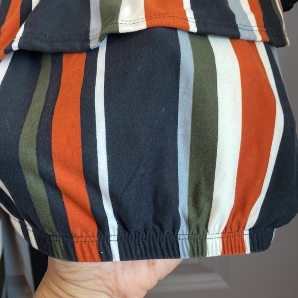 Feathers 2 pc pant suit SZ M(jr) vertical multicolor stripes NWT - Picture 6 of 7